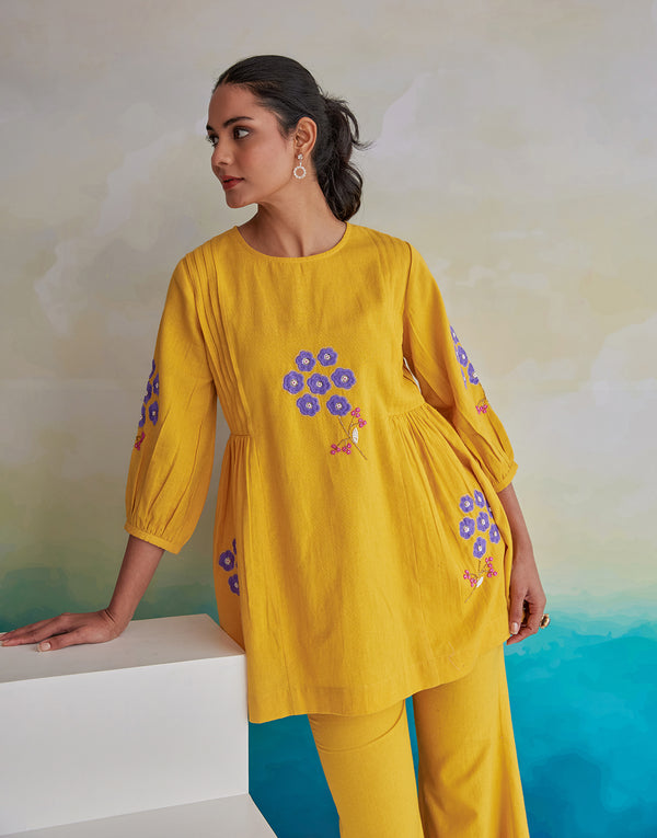 VINA YELLOW AARI EMBROIEDERED CO-ORD SET