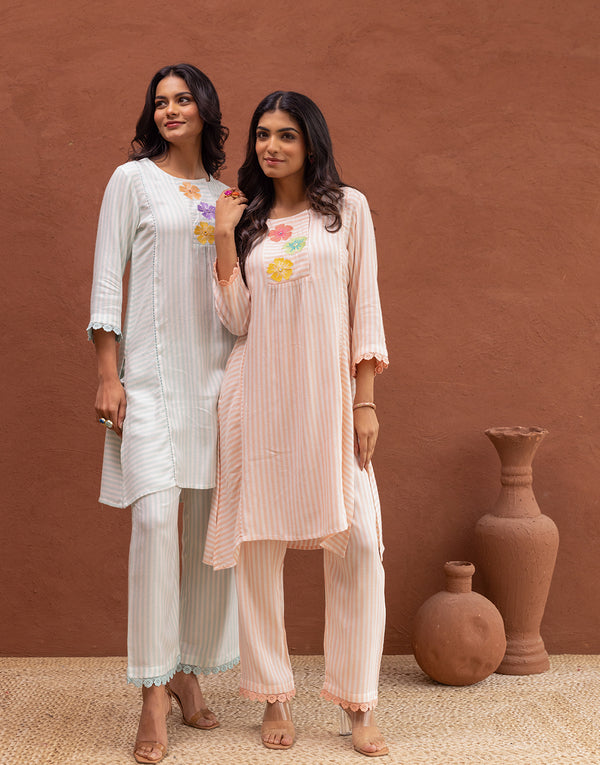 AISHA PEACH YARN DYED KURTA PANT SET