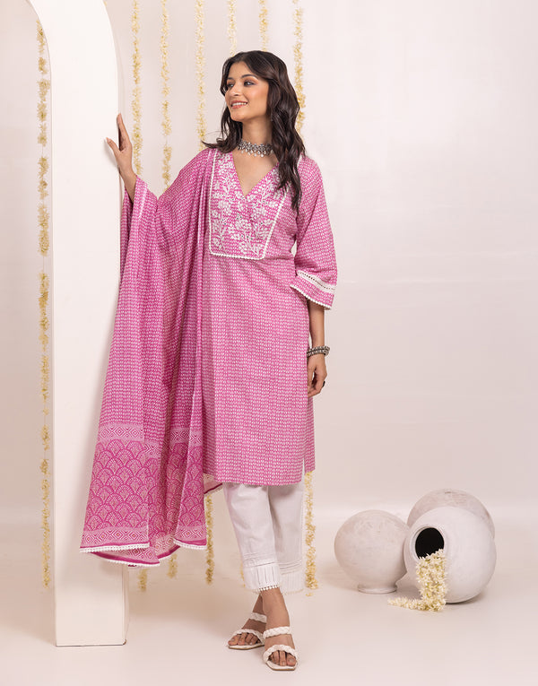 Jiya kurta 3pc set in Pink & White Print