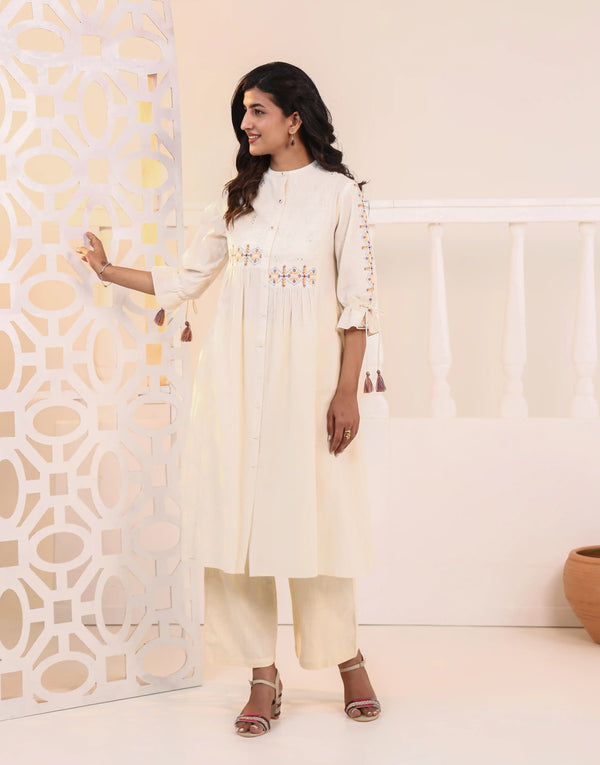 NARGIS OFF WHITE EMBROIDERED KURTA SET