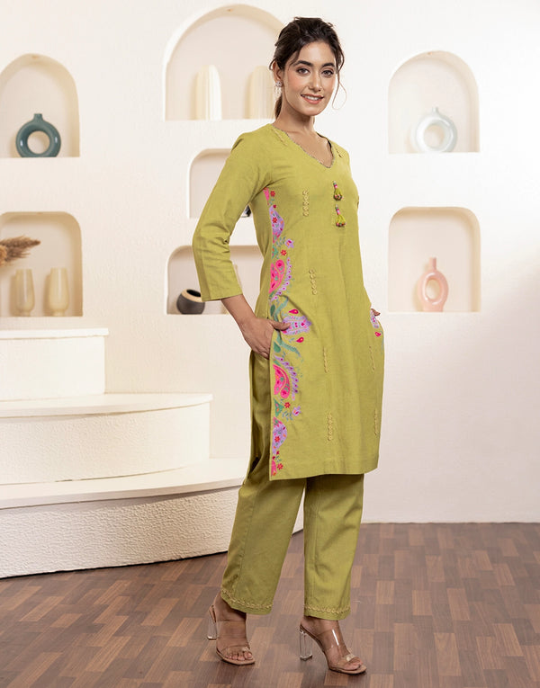 SAFAA GREEN KURTA PANT SET