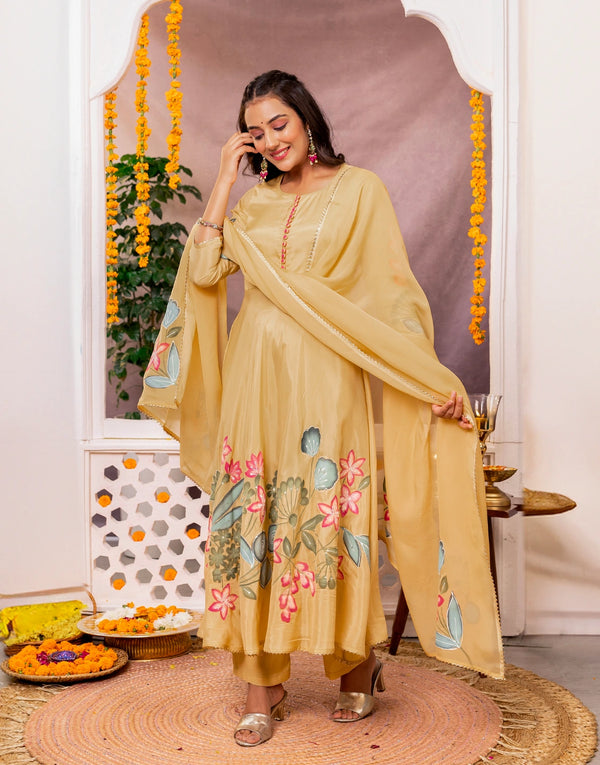 SHANVI BEIGE HANDPAINTED 3 PCS KURTA SET