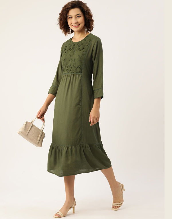 Vihana Green Solid Dress